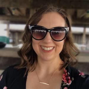 Meet your Posher, Chloe